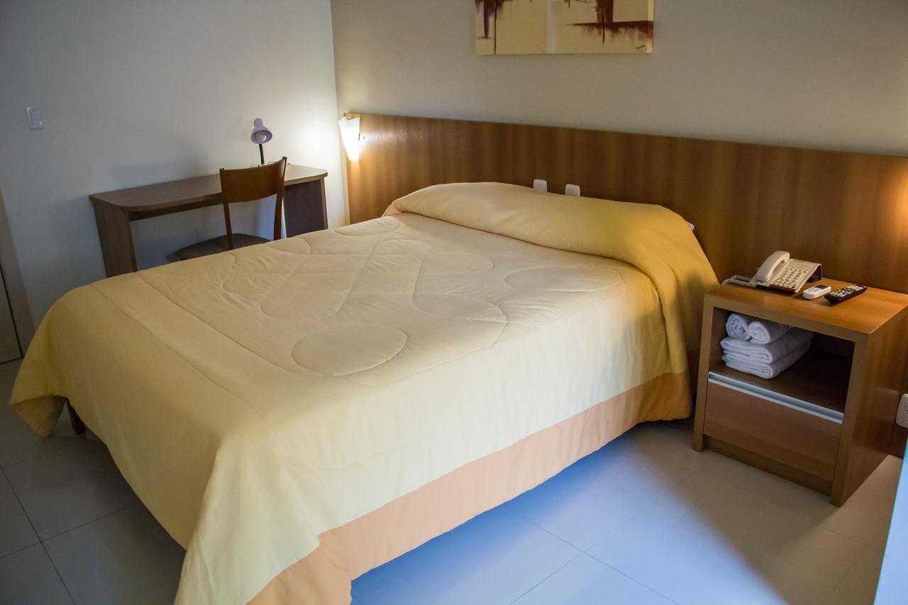 Hotel Fiorio Flores da Cunha Extérieur photo