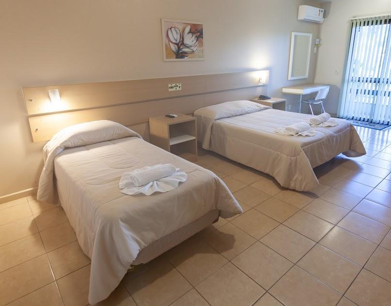 Hotel Fiorio Flores da Cunha Extérieur photo